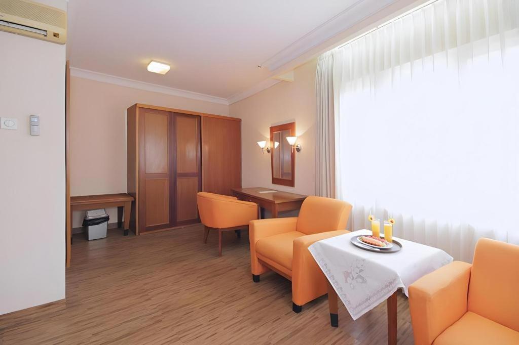 Nalendra Hotel Bandung Zewnętrze zdjęcie
