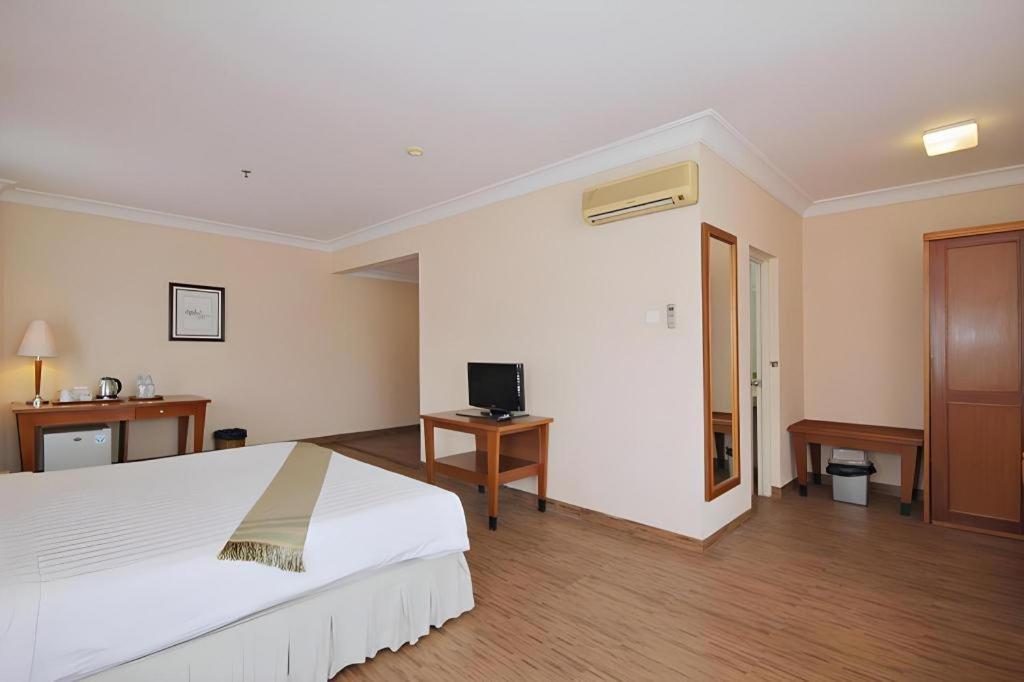 Nalendra Hotel Bandung Zewnętrze zdjęcie